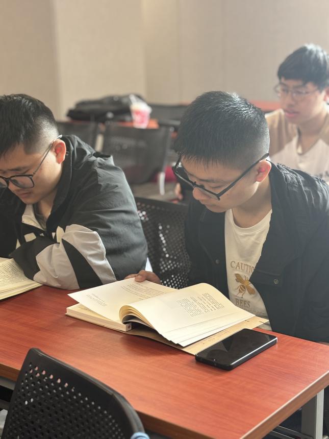说明: 第二期红色读书会Image_1713953722304 说明: 第二期红色读书会Image_1713953722304